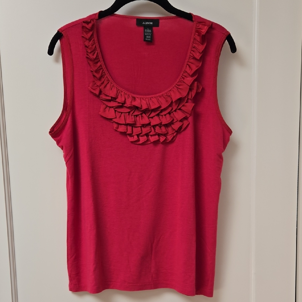 ALFANI Women's Red Ruffled Neckline Top